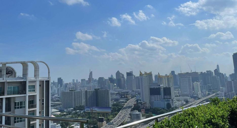 À louer 1 chambre condo à Huai Khwang, Bangkok