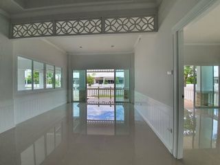 Haus zum Kauf mit 3 Zimmer in Cha Am, Phetchaburi
