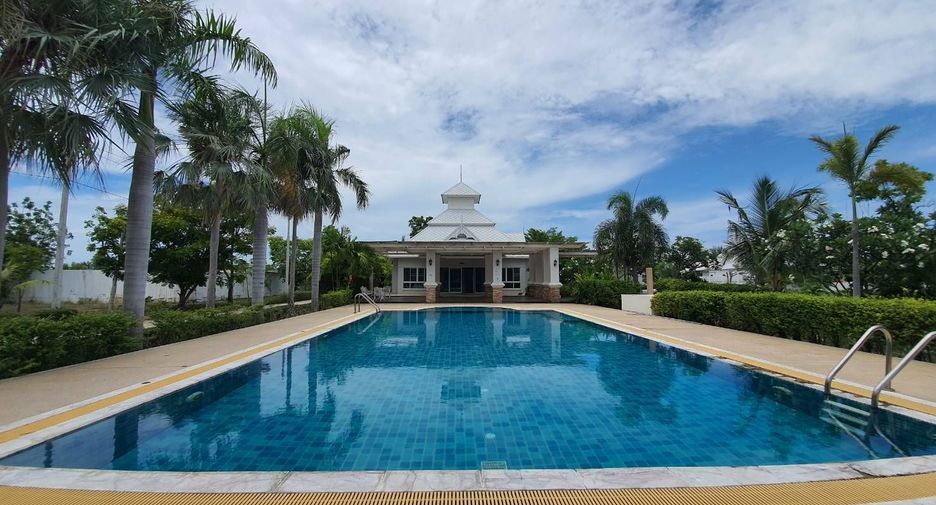 For sale 3 bedrooms house in Cha Am, Phetchaburi