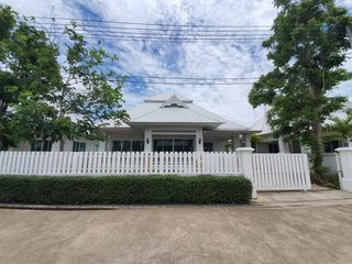Haus zum Kauf mit 3 Zimmer in Cha Am, Phetchaburi
