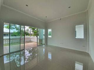 Haus zum Kauf mit 3 Zimmer in Cha Am, Phetchaburi