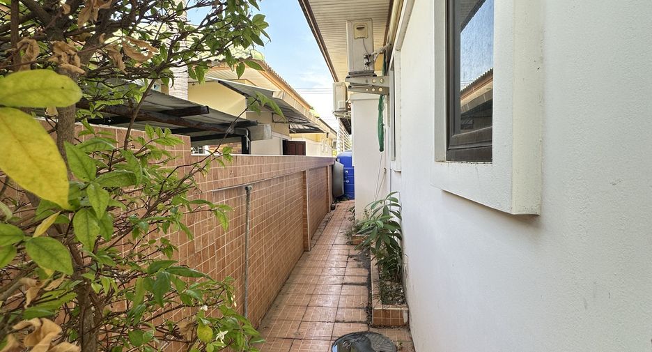 For sale 3 bedrooms house in Bang Lamung, Chonburi