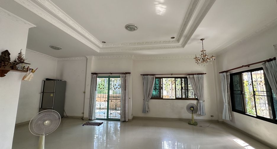 For sale 3 bedrooms house in Bang Lamung, Chonburi