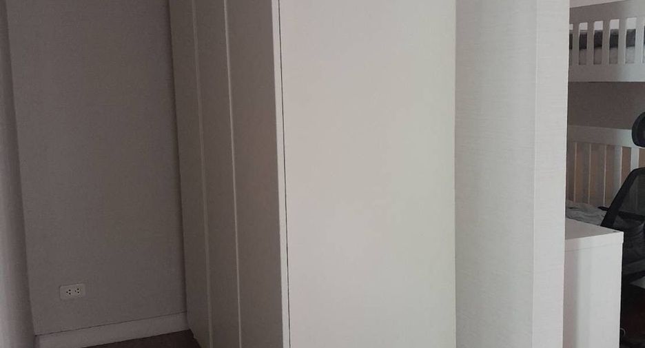 For sale and for rent 3 bedrooms townhouse in Khlong Toei, Bangkok