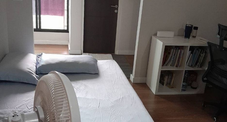 For sale and for rent 3 bedrooms townhouse in Khlong Toei, Bangkok
