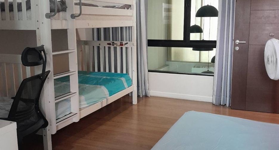 For sale and for rent 3 bedrooms townhouse in Khlong Toei, Bangkok