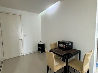 出租 2 卧室 公寓 在 Huai Khwang, 曼谷
