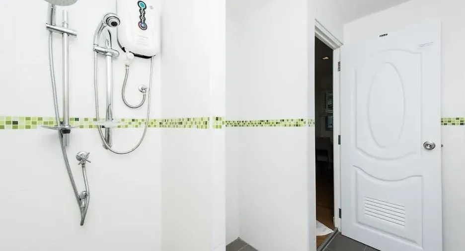 For sale and for rent 2 bedrooms condo in Thalang, Phuket