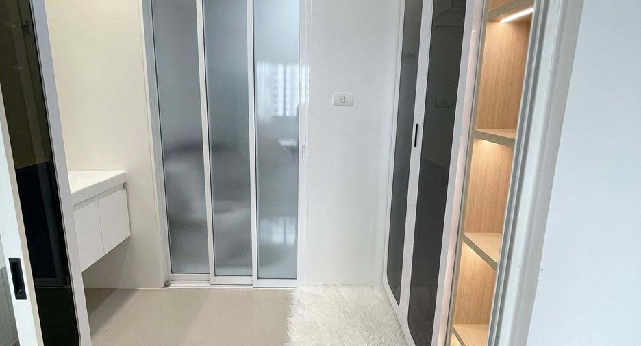 For rent 2 bedrooms condo in Ratchathewi, Bangkok