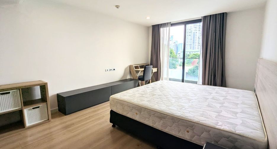 Wohnung zur Miete mit 3 Zimmer in Watthana, Bangkok