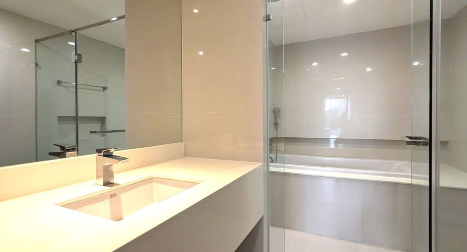 Wohnung zur Miete mit 3 Zimmer in Watthana, Bangkok