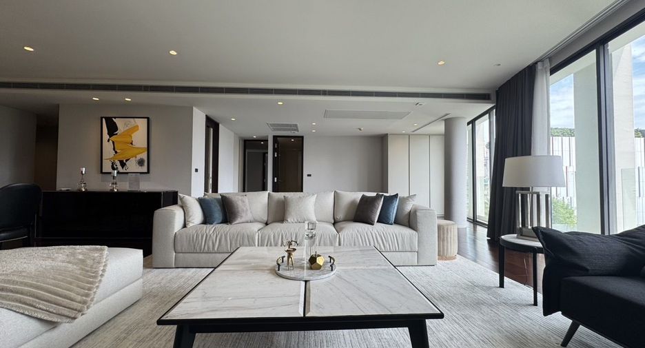 For sale 2 bedrooms condo in Watthana, Bangkok