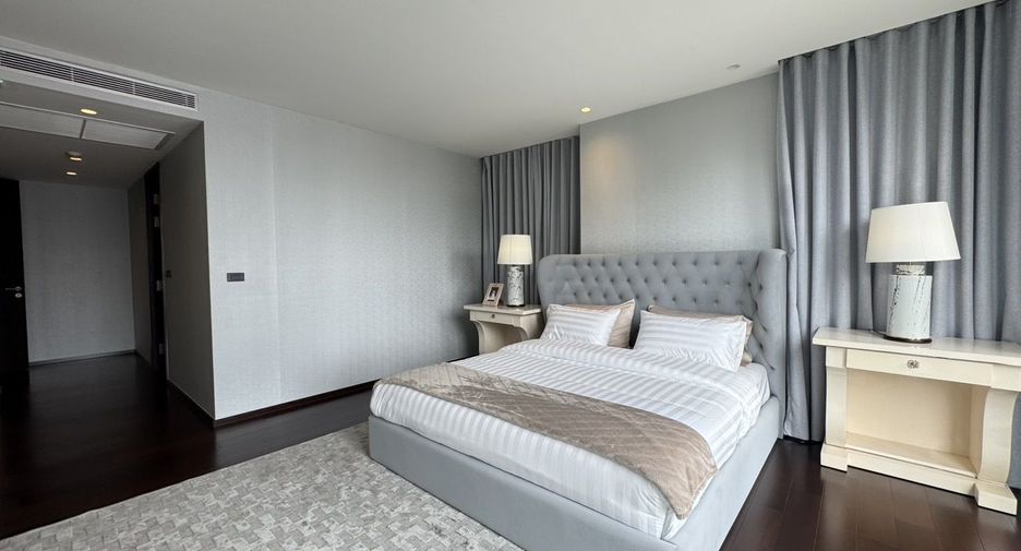 For sale 2 bedrooms condo in Watthana, Bangkok