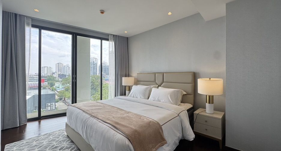 For sale 2 bedrooms condo in Watthana, Bangkok