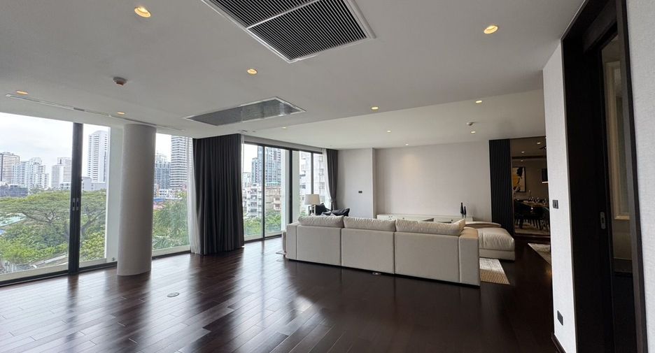 For sale 2 bedrooms condo in Watthana, Bangkok