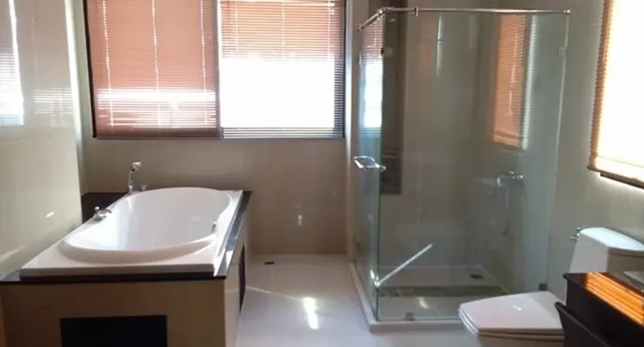 For rent 2 bedrooms condo in Bang Lamung, Chonburi