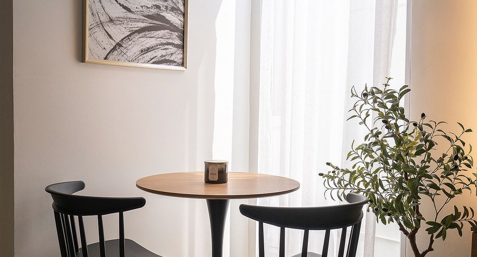 Haus zur Miete mit 3 Zimmer in Huai Khwang, Bangkok