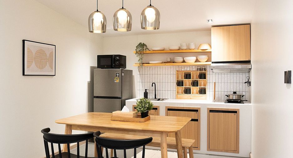 Haus zur Miete mit 3 Zimmer in Huai Khwang, Bangkok