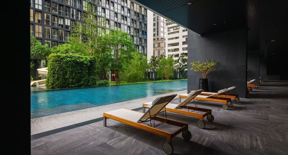 For rent 1 bed condo in Pathum Wan, Bangkok