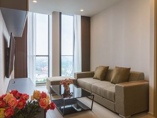 Wohnung zur Miete mit 1 Zimmer in Pathum Wan, Bangkok