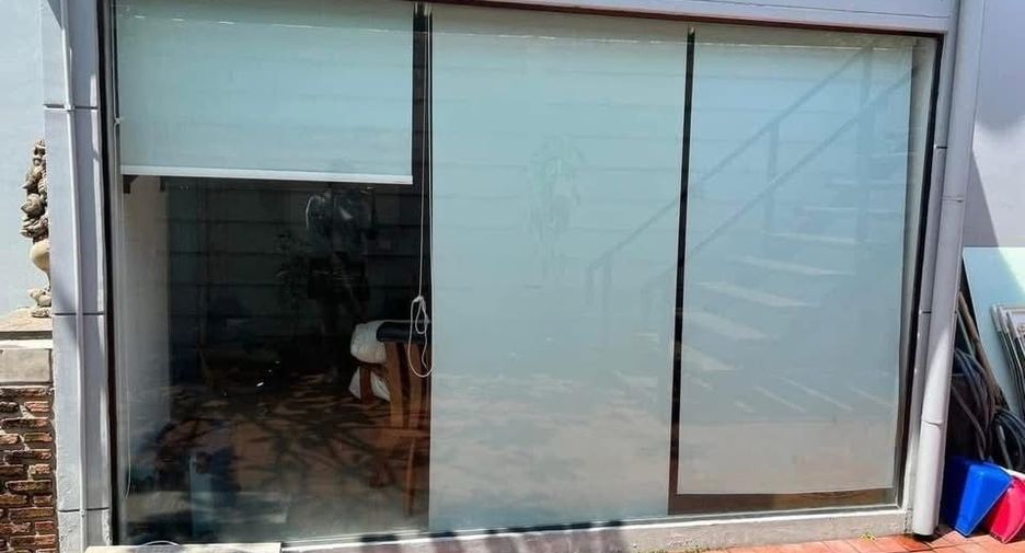 For sale 4 bedrooms villa in Suan Luang, Bangkok