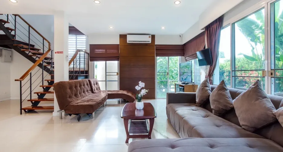 For sale 4 bedrooms villa in Cha Am, Phetchaburi