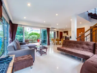 For sale 4 bedrooms villa in Cha Am, Phetchaburi
