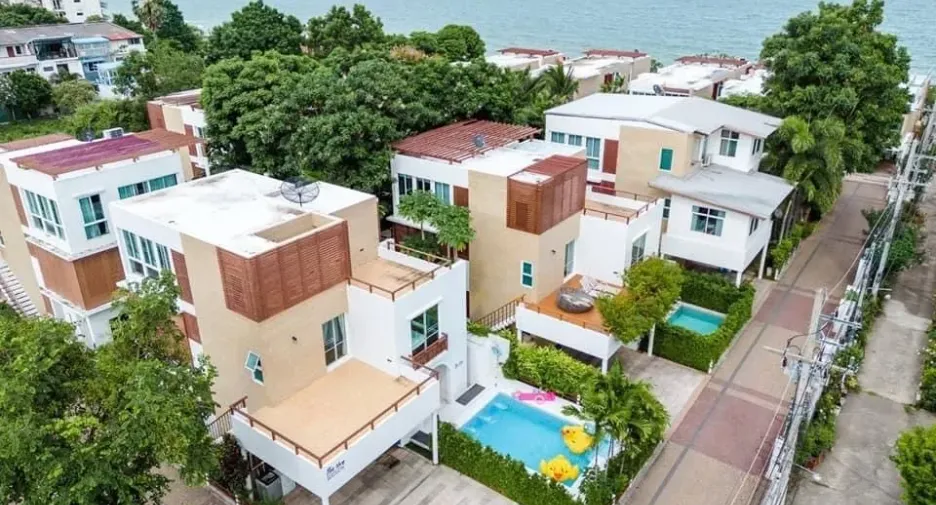 For sale 4 bedrooms villa in Cha Am, Phetchaburi