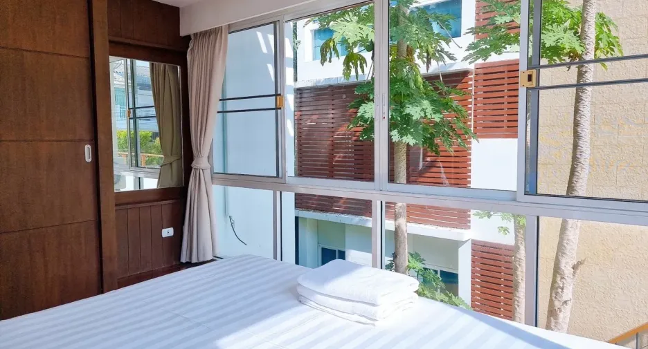 For sale 4 bedrooms villa in Cha Am, Phetchaburi