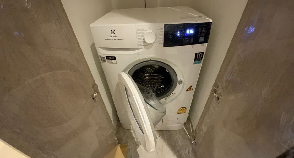 For sale and for rent 1 bed condo in Huai Khwang, Bangkok