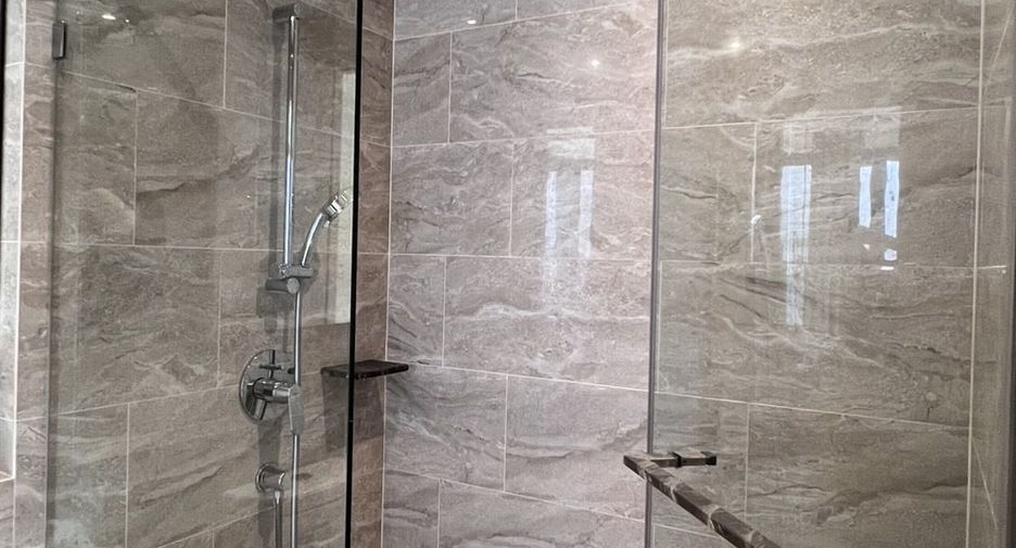 For sale and for rent 1 bed condo in Huai Khwang, Bangkok