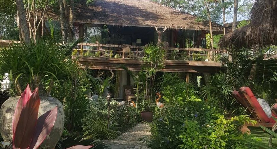 Villa zum Kauf mit 10 Zimmer in Sattahip, Chonburi