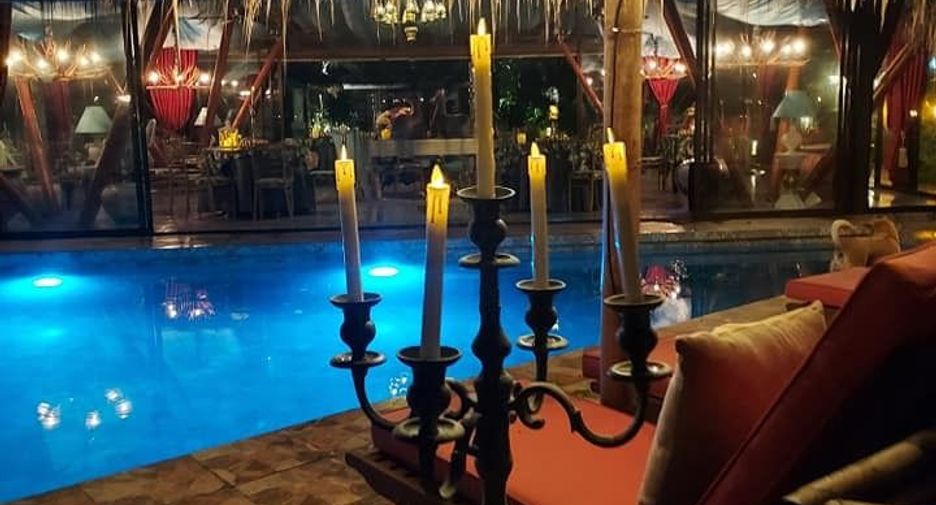 Villa zum Kauf mit 10 Zimmer in Sattahip, Chonburi