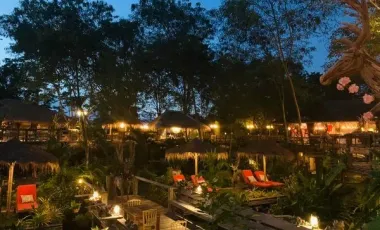 Villa zum Kauf mit 10 Zimmer in Sattahip, Chonburi