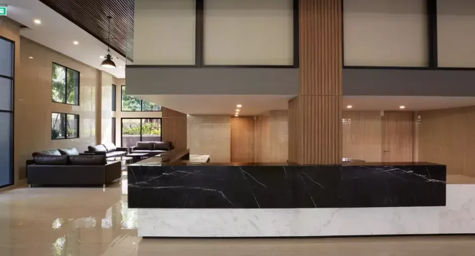 À vendre 1 chambre condo à Sathon, Bangkok