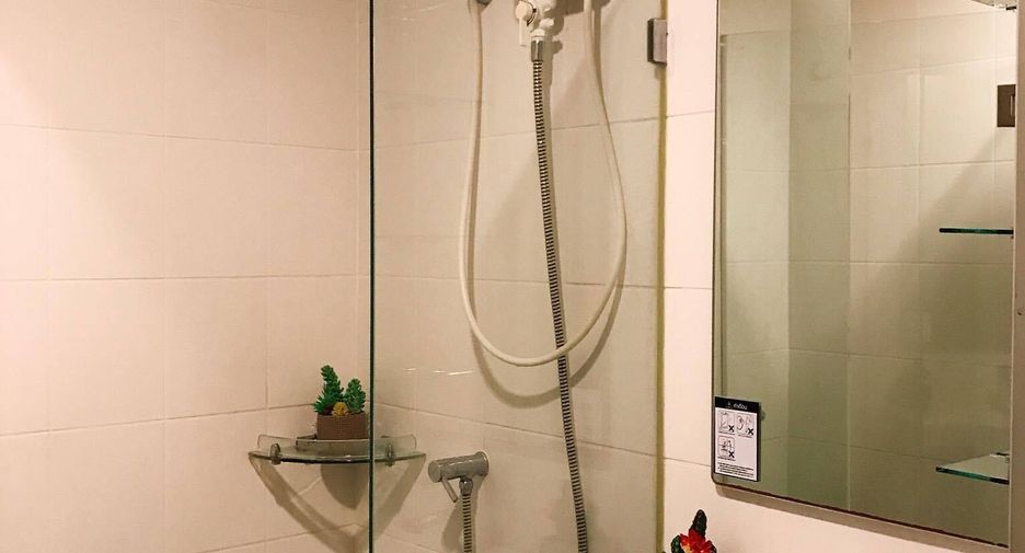 For sale studio condo in Thon Buri, Bangkok
