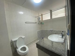 À louer 3 chambres appartement à Khlong Toei, Bangkok
