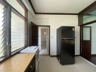 À louer 3 chambres appartement à Khlong Toei, Bangkok