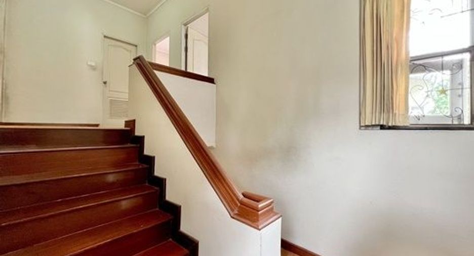 For sale 4 bedrooms house in Min Buri, Bangkok