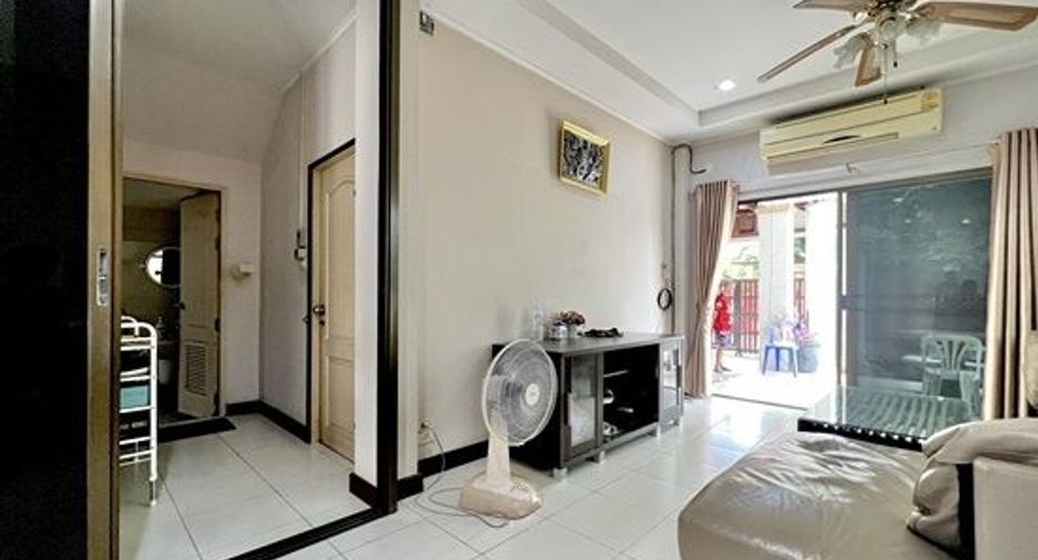 For sale 4 bedrooms house in Min Buri, Bangkok