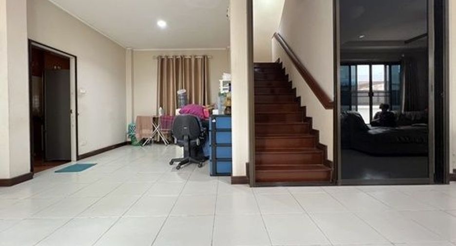 For sale 4 bedrooms house in Min Buri, Bangkok