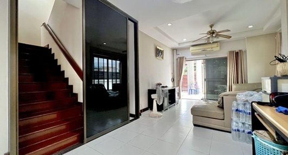 For sale 4 bedrooms house in Min Buri, Bangkok