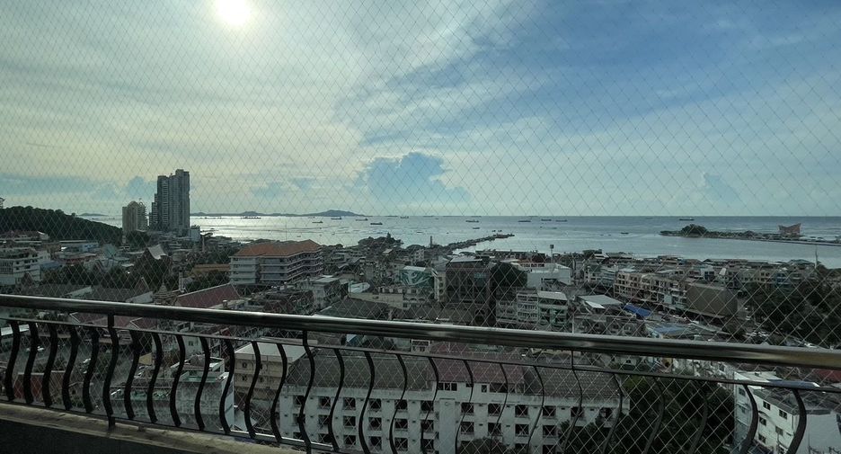 For sale and for rent 1 bed condo in Si Racha, Chonburi