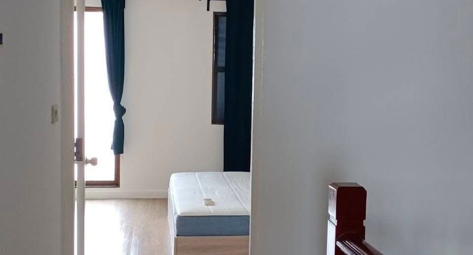 出租 3 卧室 独立屋 在 Wang Thong Lang, 曼谷
