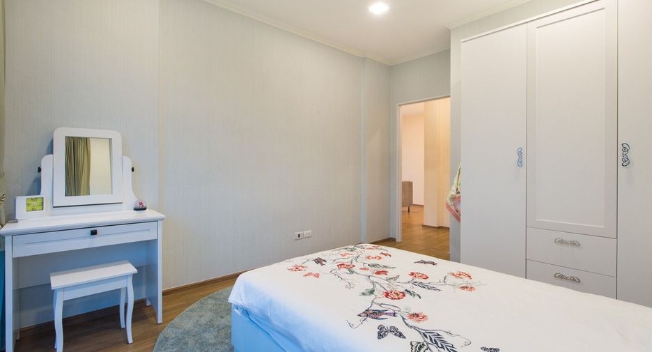 For sale 3 bedrooms villa in Bang Lamung, Chonburi