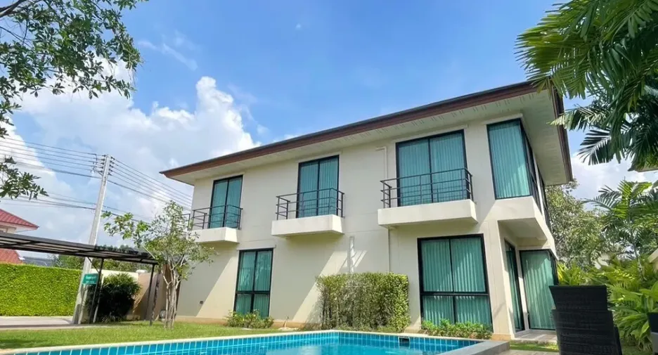 For sale 3 bedrooms villa in Bang Lamung, Chonburi