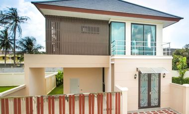 Villa zum Kauf mit 3 Zimmer in Bang Lamung, Chonburi