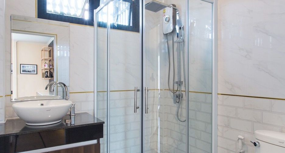 For sale 3 bedrooms villa in Bang Lamung, Chonburi