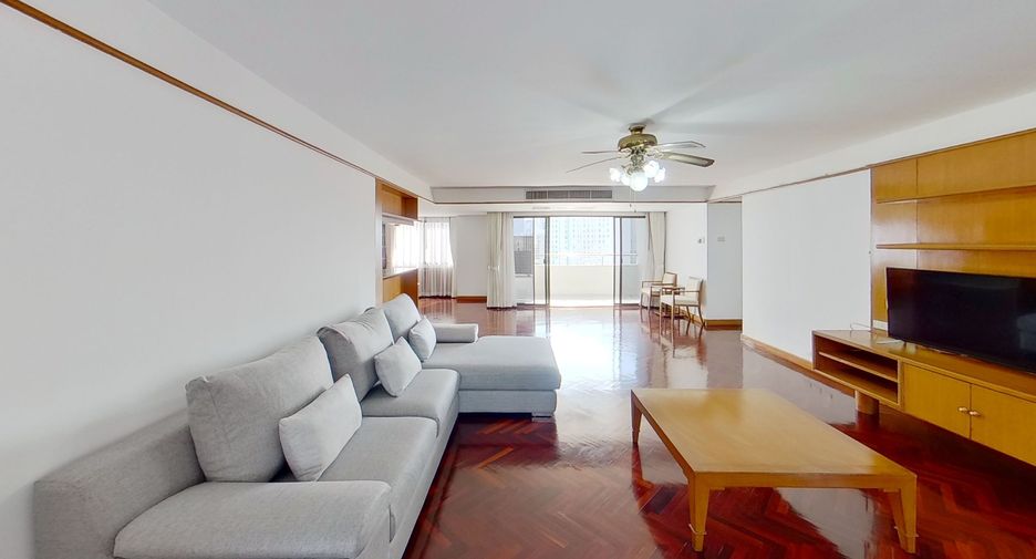 For rent 3 bedrooms condo in Watthana, Bangkok