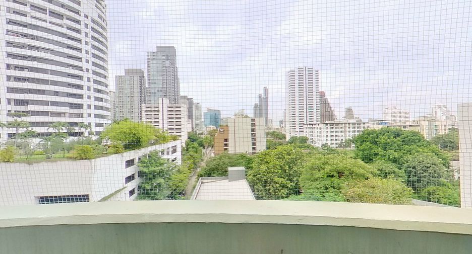 For sale and for rent 3 bedrooms condo in Watthana, Bangkok